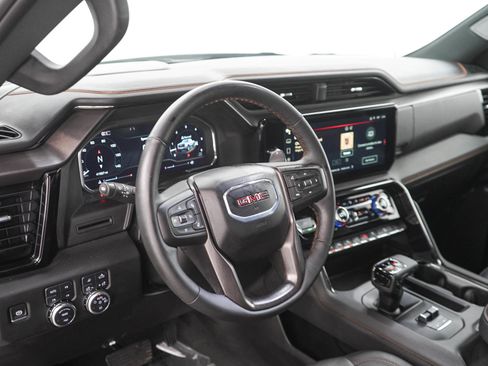 Used 2024 GMC Sierra 1500 AT4 w/ AT4 Preferred Package AWD/4WD image 21