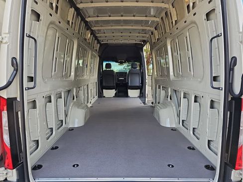New 2026 Mercedes-Benz Sprinter 2500 image 10