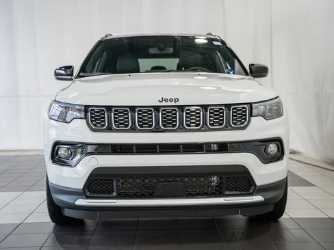 Certified 2025 Jeep Compass Limited AWD/4WD image 2