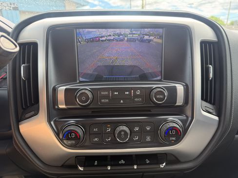 Used 2014 GMC Sierra 1500 SLE w/ SLE Value Package AWD/4WD image 27