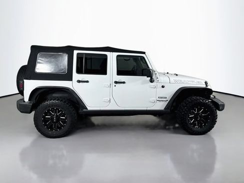 Used 2017 Jeep Wrangler Unlimited Sport w/ Connectivity Group AWD/4WD image 5