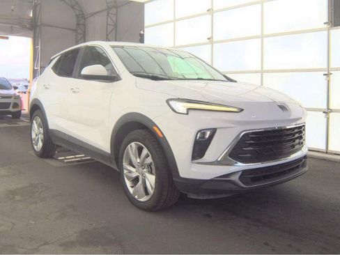 Used 2024 Buick Encore GX Preferred image 3