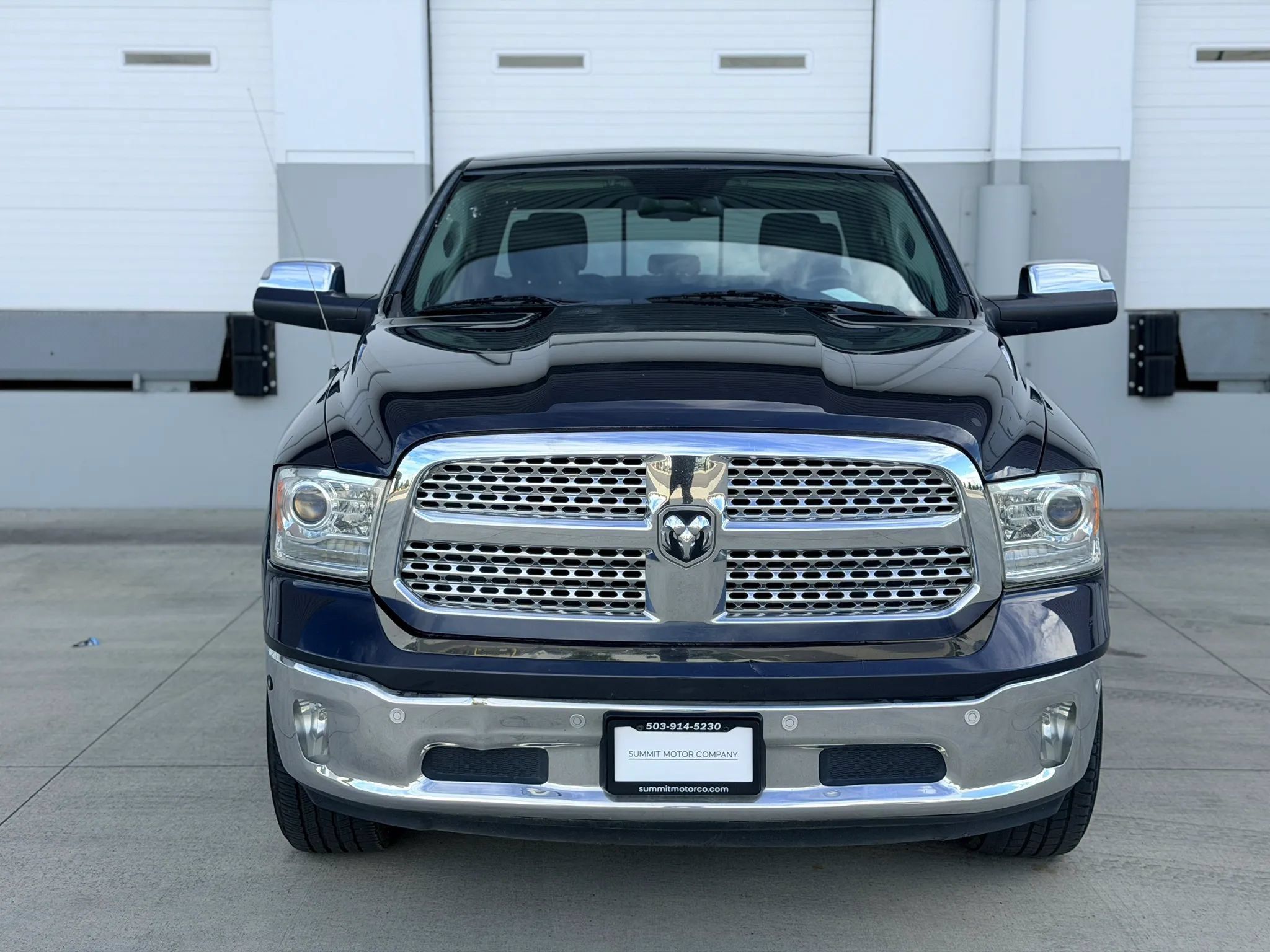 Used 2018 RAM 1500 Laramie w/ Convenience Group AWD/4WD image 8