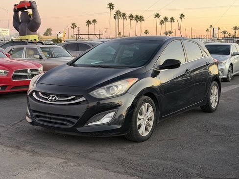 Used 2013 Hyundai Elantra GT image 2