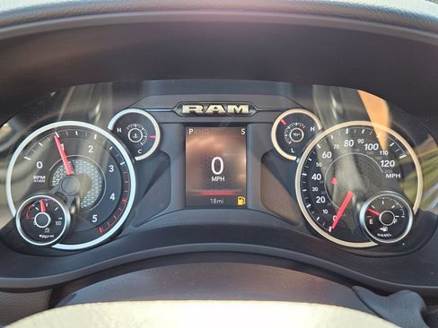 New 2026 RAM 2500 Big Horn AWD/4WD image 23