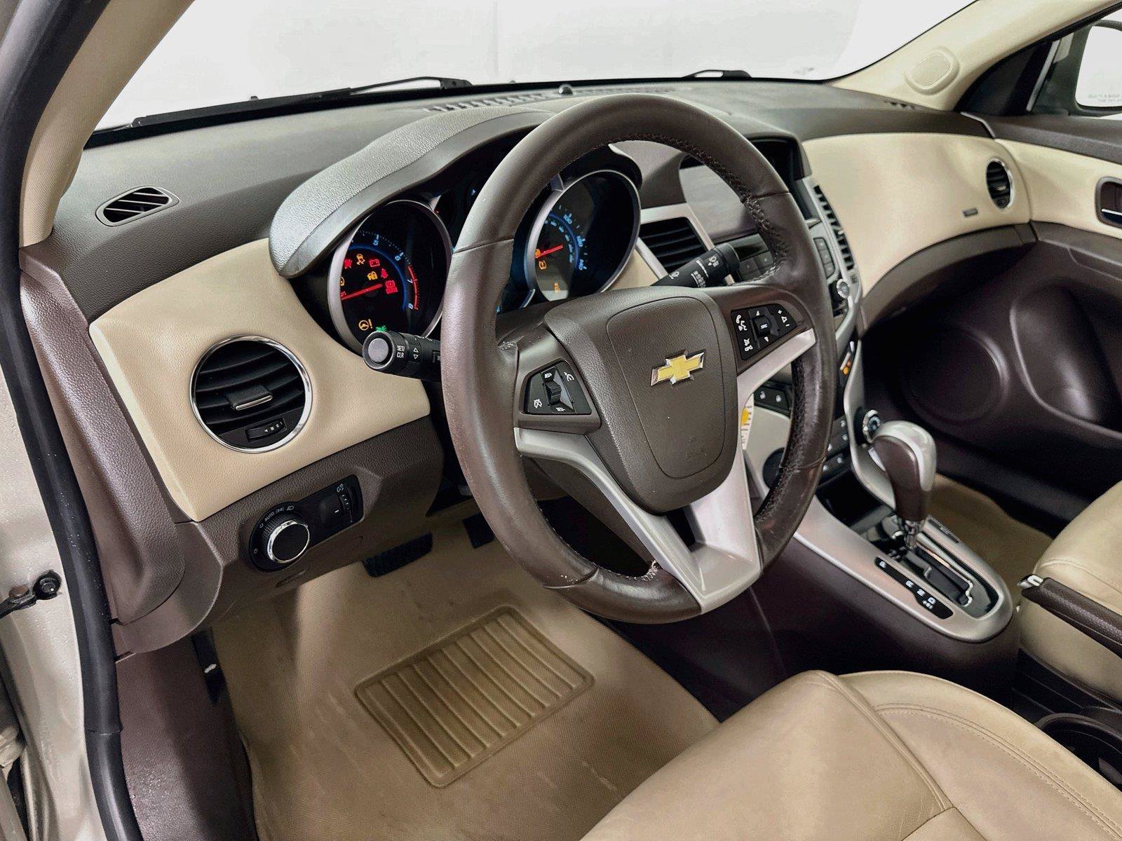 Used 2013 Chevrolet Cruze LT FWD image 22