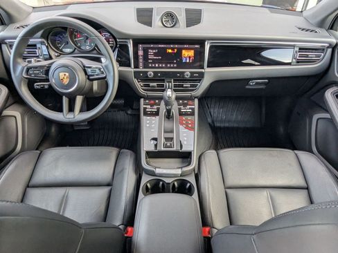 Certified 2026 Porsche Macan AWD/4WD image 22