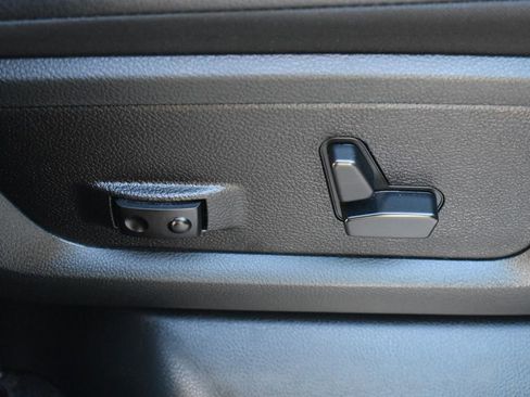 Used 2018 RAM 3500 Laramie w/ Sport Appearance Group image 17