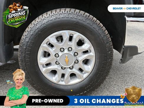 Used 2022 Chevrolet Silverado 2500 LT w/ Convenience Package AWD/4WD image 10