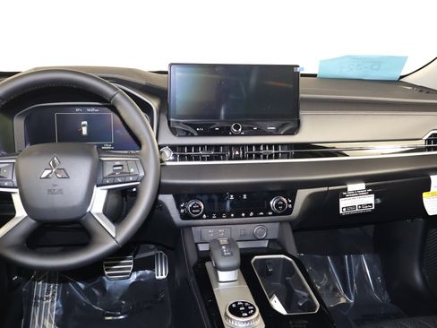 New 2026 Mitsubishi Outlander SEL AWD/4WD image 11