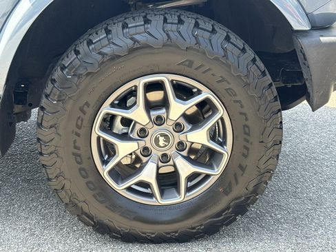 Used 2023 Ford Bronco Outer Banks image 12