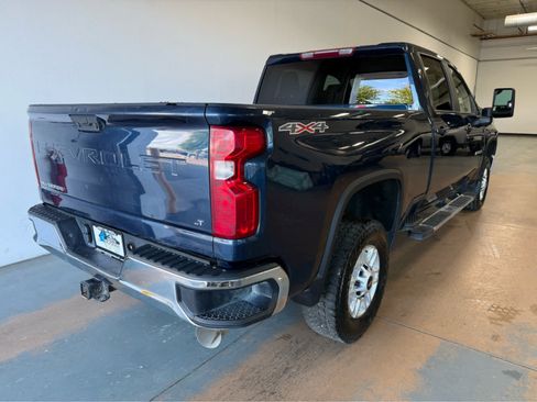 Used 2022 Chevrolet Silverado 2500 LT w/ Convenience Package AWD/4WD image 7