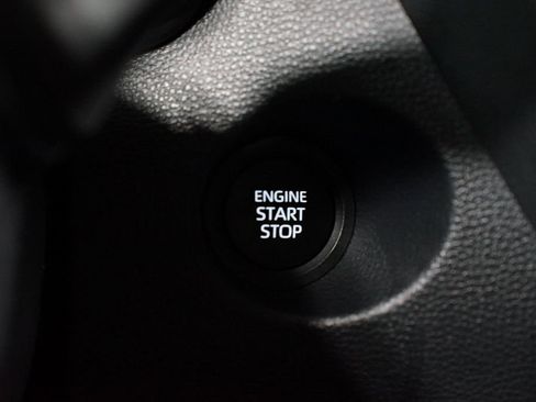 Certified 2024 Toyota Corolla Cross LE FWD image 22