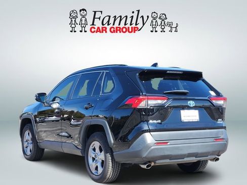 Certified 2022 Toyota RAV4 XLE w/ Convenience Package image 3