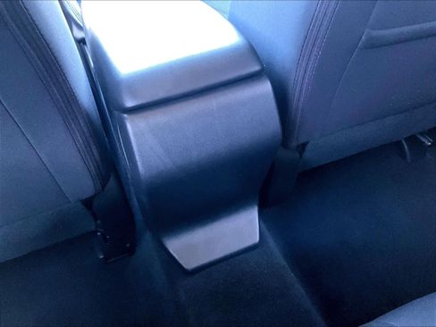 Used 2021 Subaru Crosstrek 2.0i image 27