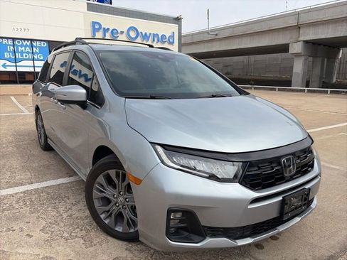 Used 2025 Honda Odyssey Touring image 1