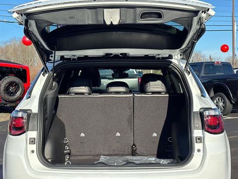 New 2026 Jeep Compass Limited image 4