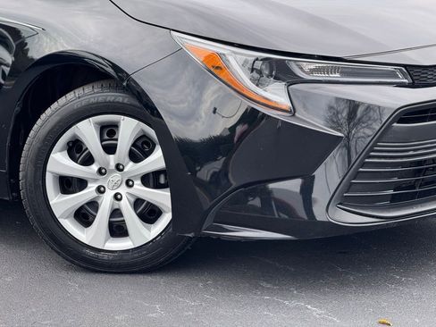 Used 2024 Toyota Corolla LE image 7