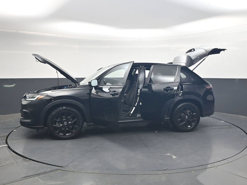 Used 2025 Honda HR-V Sport image 38
