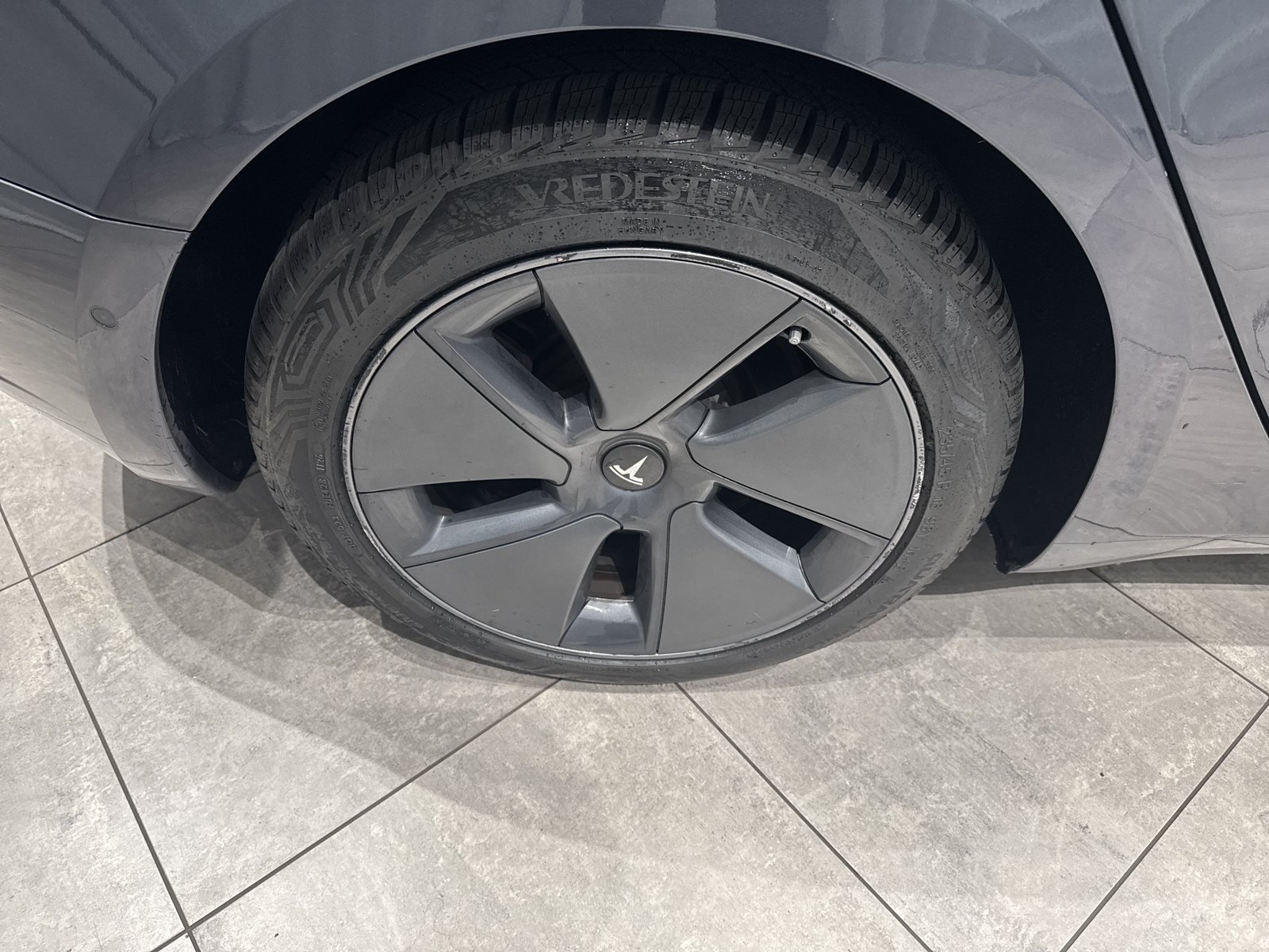 Used 2022 Tesla Model 3 Long Range AWD/4WD image 11