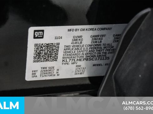 Used 2025 Chevrolet Trax LT FWD image 57