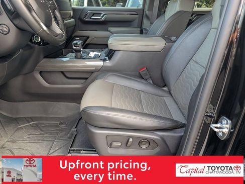 Used 2024 Chevrolet Silverado 1500 ZR2 w/ Technology Package AWD/4WD image 12