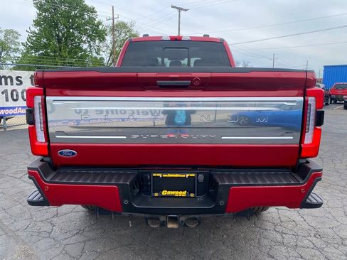 Used 2023 Ford F250 Platinum AWD/4WD image 3