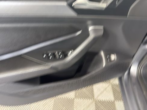 Used 2022 Volkswagen Jetta SE FWD image 15