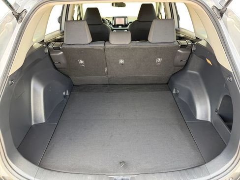 Used 2020 Toyota RAV4 LE w/ All Weather Liner Package AWD/4WD image 21