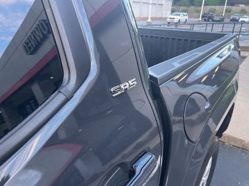 Certified 2025 Toyota Tacoma SR5 AWD/4WD image 7