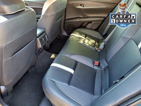 Used 2025 Toyota Camry SE FWD image 10