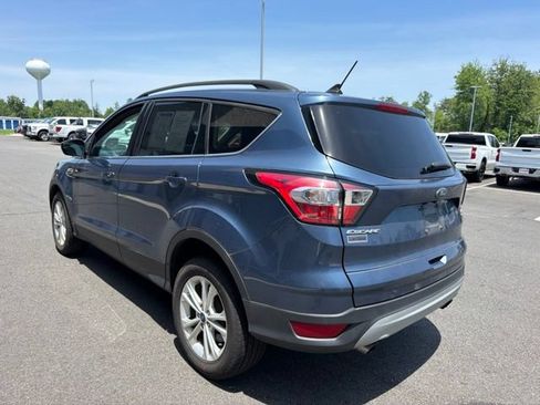 Used 2018 Ford Escape SE w/ SE Sync 3 Package AWD/4WD image 10