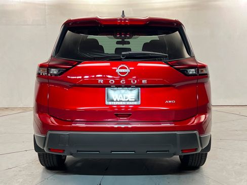 New 2026 Nissan Rogue SV w/ Cold Weather Package AWD/4WD image 4