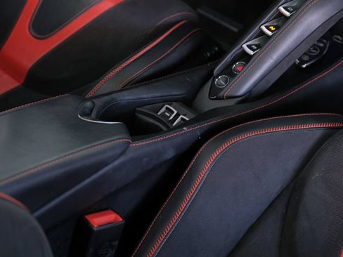 Used 2020 McLaren 720S Spider RWD image 13