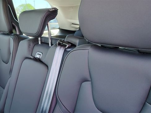 New 2026 Volvo XC90 B6 Plus w/ Protection Package Premier image 26