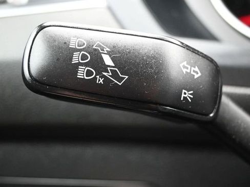 Used 2021 Volkswagen Tiguan SE R-Line FWD image 25