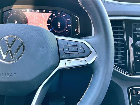 Used 2023 Volkswagen Atlas SEL image 24