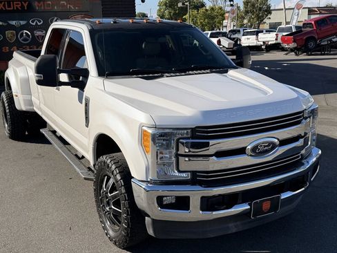 Used 2017 Ford F350 Lariat w/ FX4 Off-Road Package AWD/4WD image 34