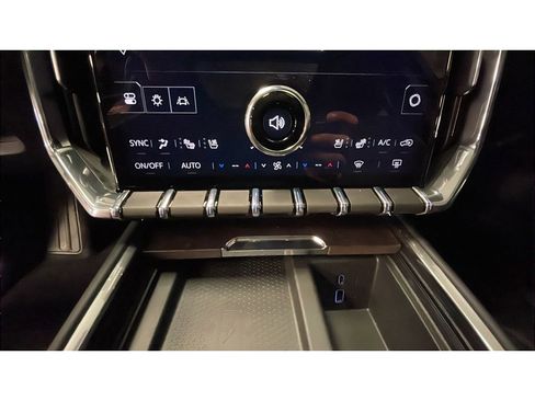 New 2026 GMC Acadia Denali w/ Super Cruise Package image 13