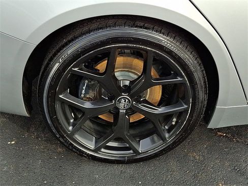 Used 2020 Alfa Romeo Giulia Base w/ Nero Edizione image 8