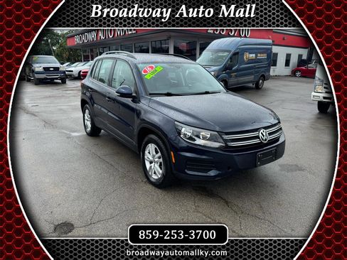 Used 2016 Volkswagen Tiguan S image 1