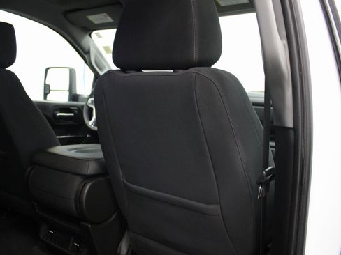 Used 2020 Chevrolet Silverado 2500 LT image 24