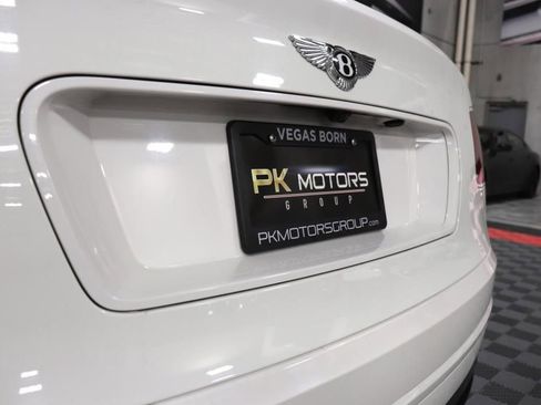 Used 2017 Bentley Bentayga image 6