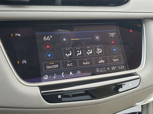 Used 2023 Cadillac XT5 Premium Luxury w/ LPO, Floor Liner Package image 21