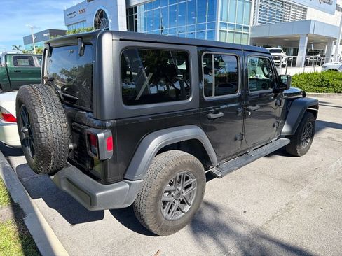 Used 2024 Jeep Wrangler Unlimited Sport AWD/4WD image 5