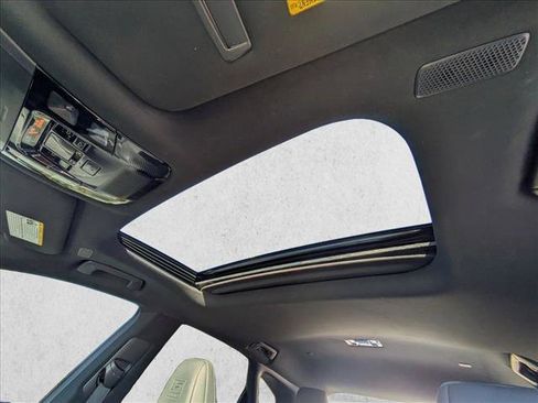 Used 2023 Lexus RX 350 F Sport image 13