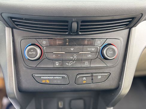 Used 2017 Ford Escape SE FWD image 27