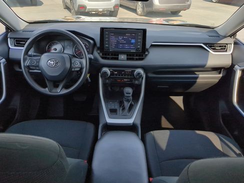 Used 2021 Toyota RAV4 LE w/ Carpet Mat Package (TMS) AWD/4WD image 24