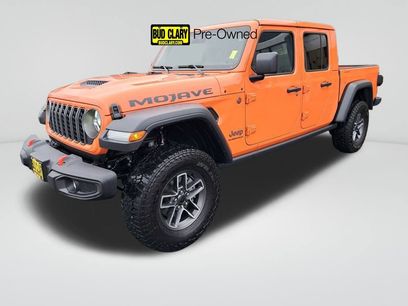 Used 2025 Jeep Gladiator Mojave w/ Convenience Group
