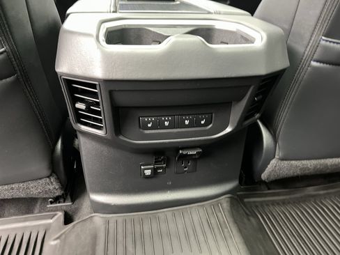 Used 2023 Toyota Tundra Platinum AWD/4WD image 14